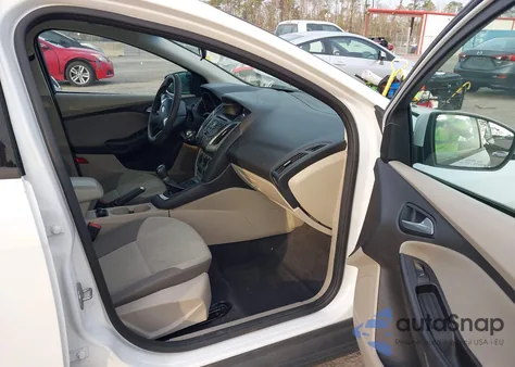 2014 Ford Focus Se from USA, damaged, VIN 1FADP3K20EL109261